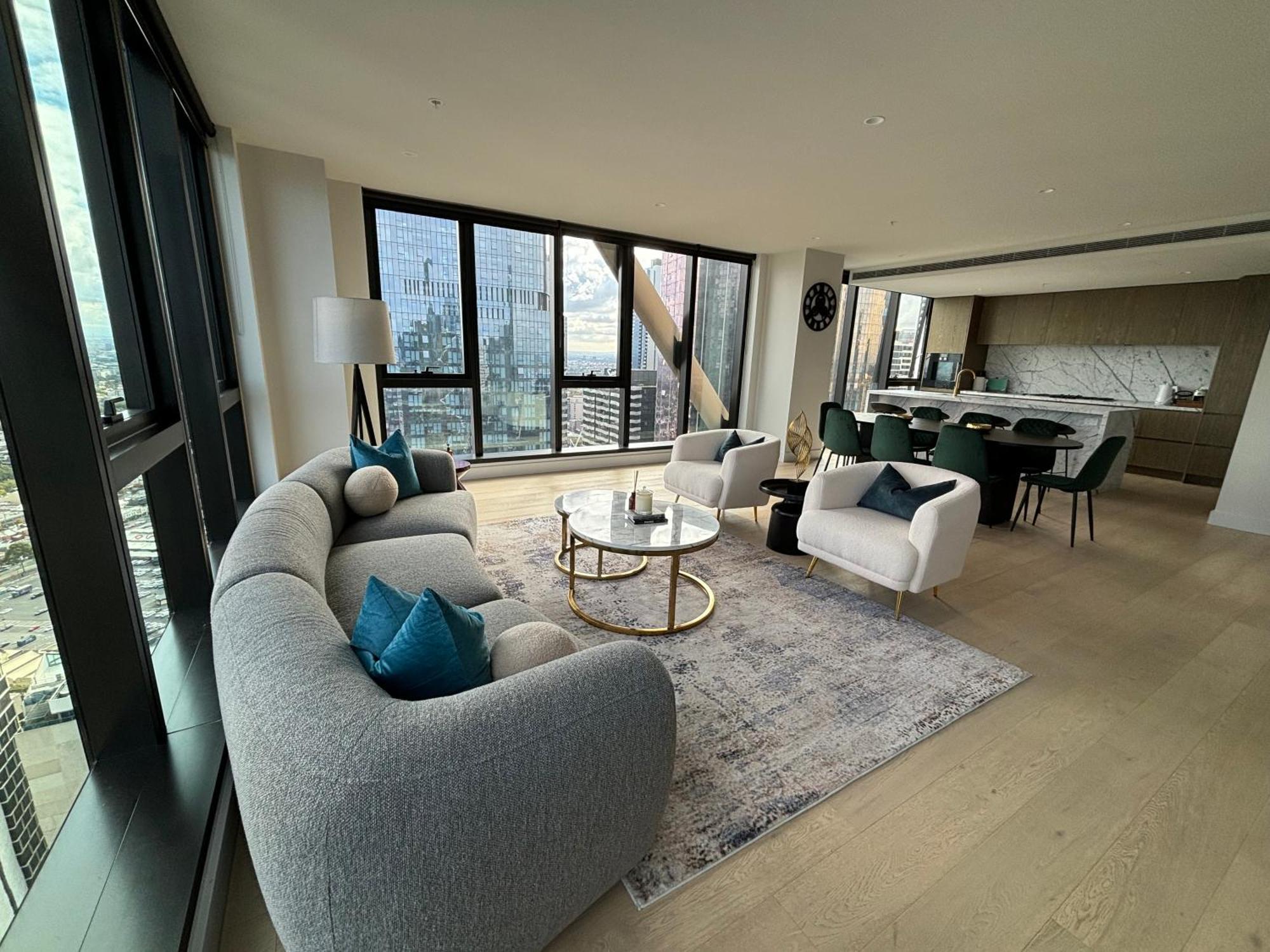 Apartment Lux Cbd Penthouse With 270views Spacious & Great Location